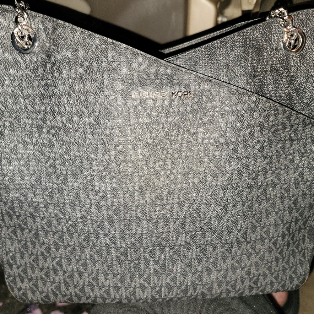 Michael Kors purse and wallet set